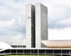Após reunião, Câmara adia votação do Fundeb para terça